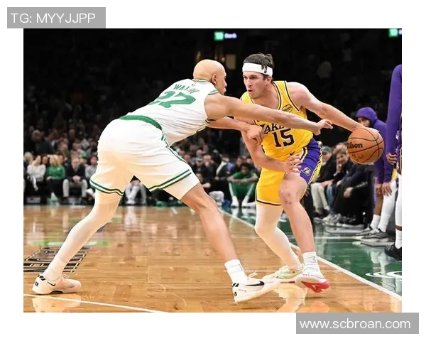 里夫斯谈领导球队:即使东詹都在,我也会给自己很大的责任感 里夫斯谈领导球队:即使东詹都在,我也会给自己很大的责任感